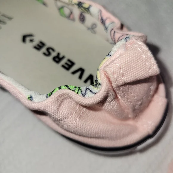 Convere Shoes - Picture 5 of 5